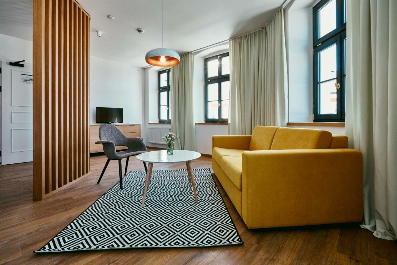 Hotel A Hostinec Slunce Osecna Bagian luar foto